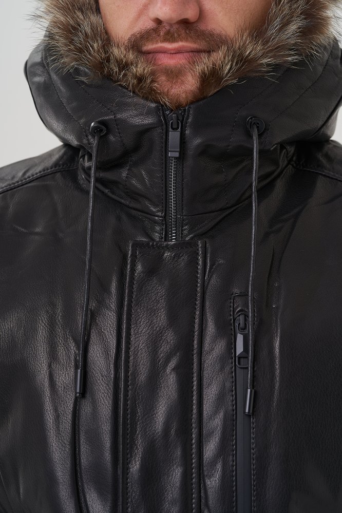 Миниатюра фотографии Мужская дубленка с капюшоном 
