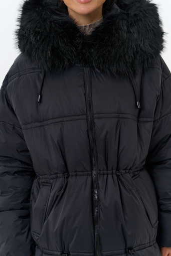 Миниатюра фотографии Женский пуховик с отделкой из искусственного меха