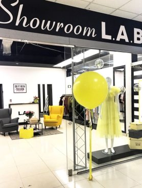 SHOWROOM.LAB