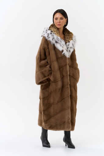 Миниатюра фотографии Шуба из меха норки с капюшоном из меха рыси