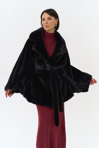 Миниатюра фотографии Шуба из меха норки с английским воротником в цвете баклажан