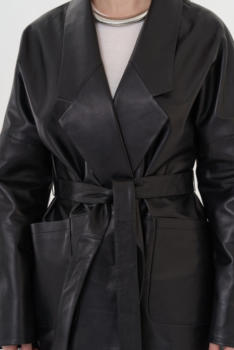 Миниатюра фотографии Кожаная куртка-пиджак с поясом
