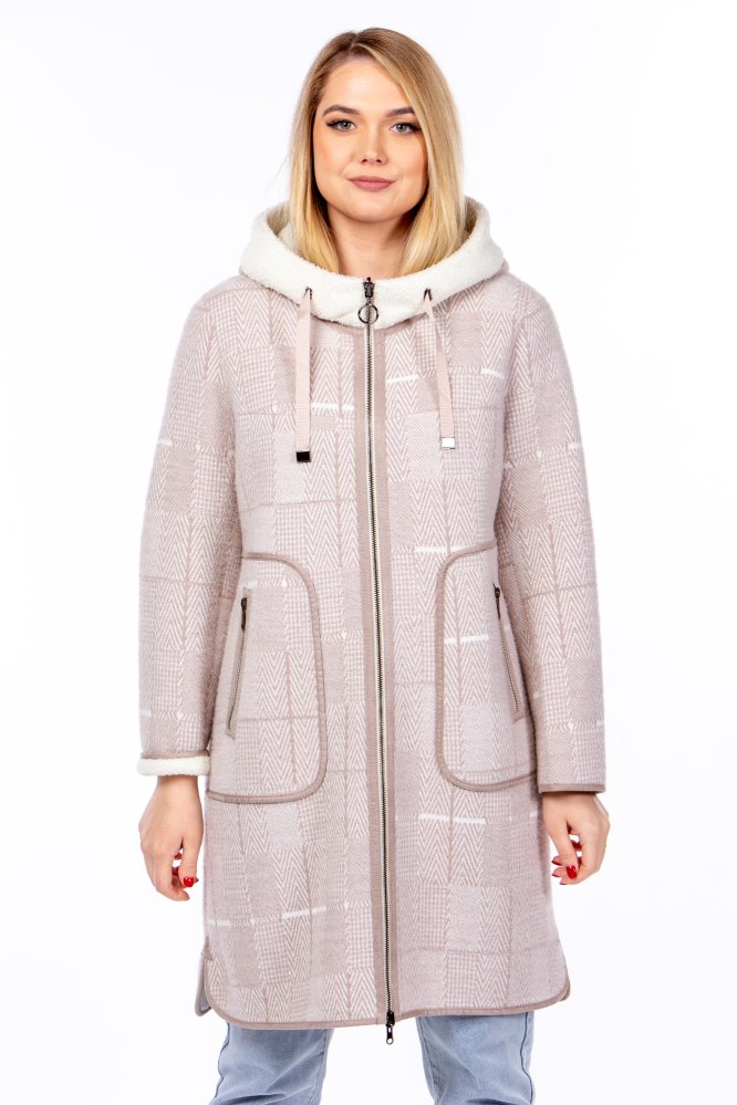 Миниатюра фотографии Женское пальто из текстиля с капюшоном