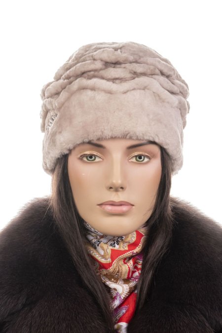 Купить Шапка женская из мутона в каталоге
