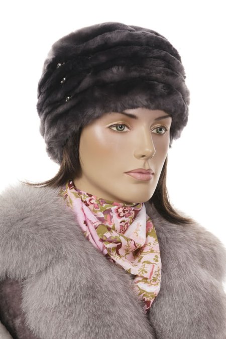 Купить Шапка женская из мутона в каталоге