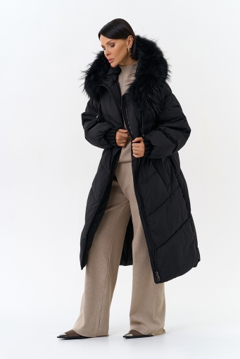 Миниатюра фотографии Женский пуховик с капюшоном из меха чернобурки