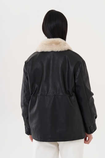 Миниатюра фотографии Куртка "жакет" черного цвета с эко мехом