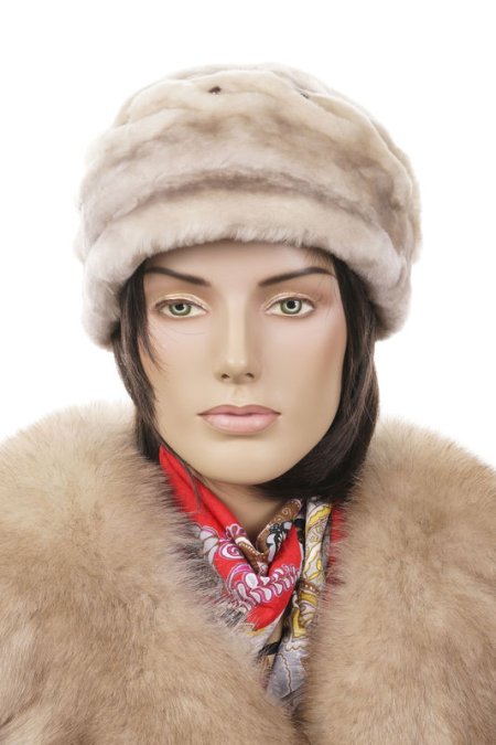 Купить Шапка женская из мутона в каталоге