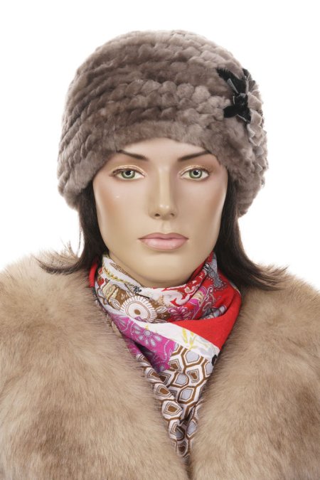 Купить Шапка женская из мутона в каталоге