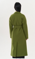 Миниатюра фотографии Женское пальто в зеленом цвете