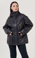 Миниатюра фотографии Женская кожаная куртка с капюшоном 