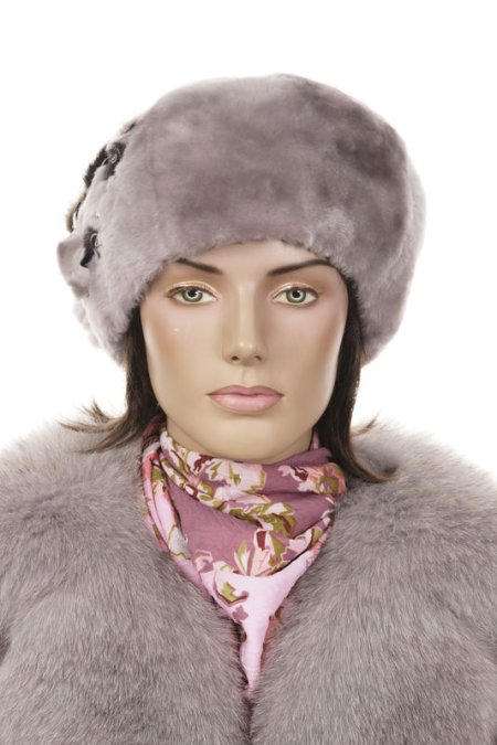 Купить Шапка женская из мутона в каталоге