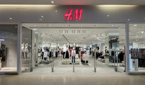H & M