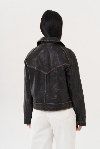 Миниатюра фотографии Куртка из натуральной кожи под винтаж