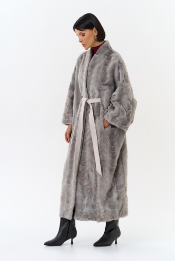 Миниатюра фотографии Шуба из меха норки с поясом