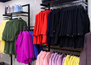 Магазин simona, где можно купить верхнюю одежду в России