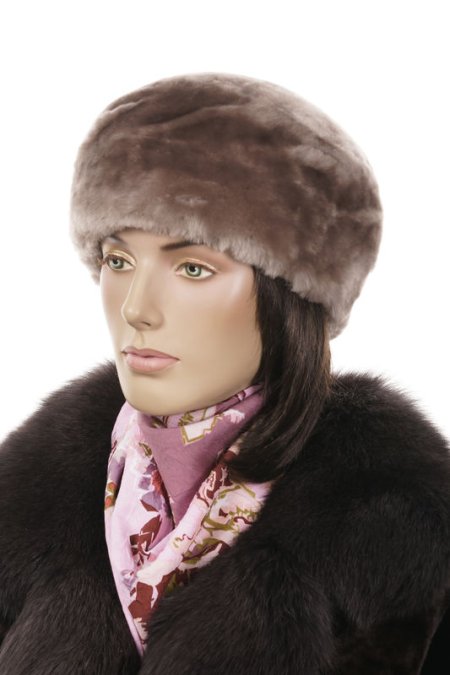 Купить Шапка женская из мутона в каталоге
