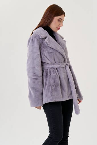 Миниатюра фотографии Куртка женская из искусственного меха 