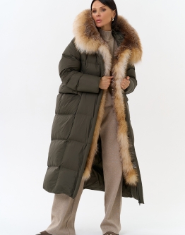 Купить Женский длинный пуховик с отделкой из меха лисы в каталоге без категории