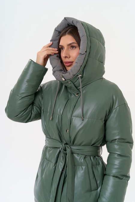 Купить Женский пуховик из эко кожи с поясом в каталоге