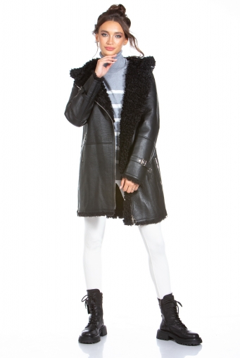 Миниатюра фотографии Женская кожаная куртка из эко-кожи с капюшоном, отделка искусственный мех