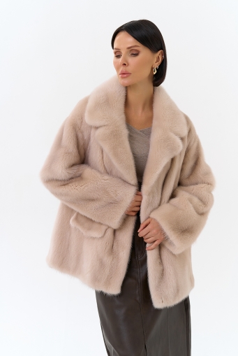 Миниатюра фотографии Шуба из меха норки с английским воротником