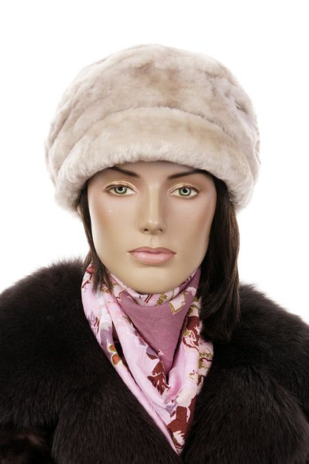 Купить Шапка женская из мутона в каталоге