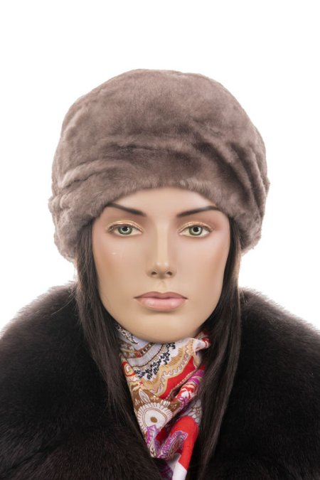 Купить Шапка женская из мутона в каталоге