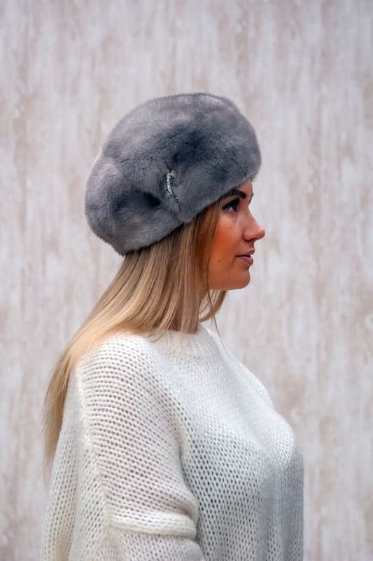 Миниатюра фотографии Шапка женская из норки