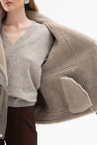 Миниатюра фотографии Женская короткая дубленка из эко кожи 