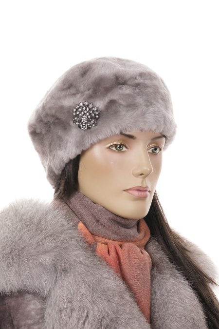 Купить Шапка женская из мутона в каталоге