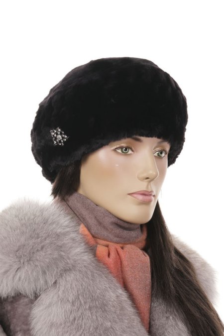 Купить Шапка женская из мутона в каталоге