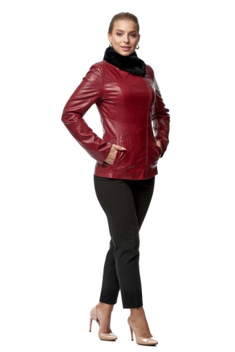 Миниатюра фотографии Женская кожаная куртка из эко-кожи с воротником, отделка искусственный мех