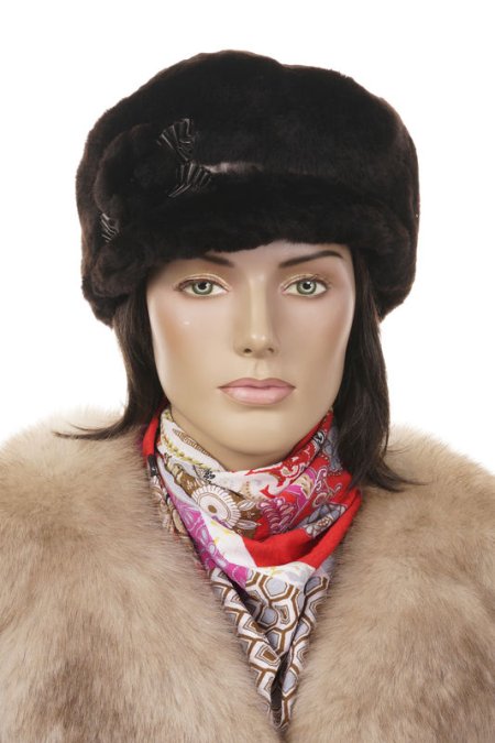 Купить Шапка женская из мутона в каталоге
