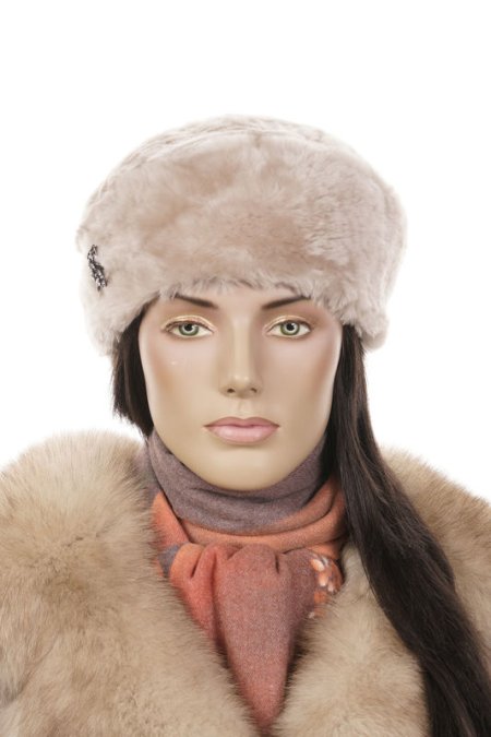 Купить Шапка женская из мутона в каталоге