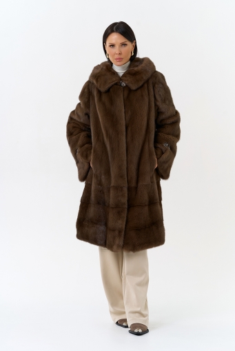 Миниатюра фотографии Шуба из меха норки с капюшоном