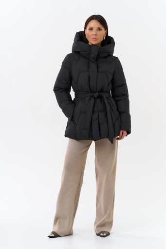 Миниатюра фотографии Женский пуховик с поясом