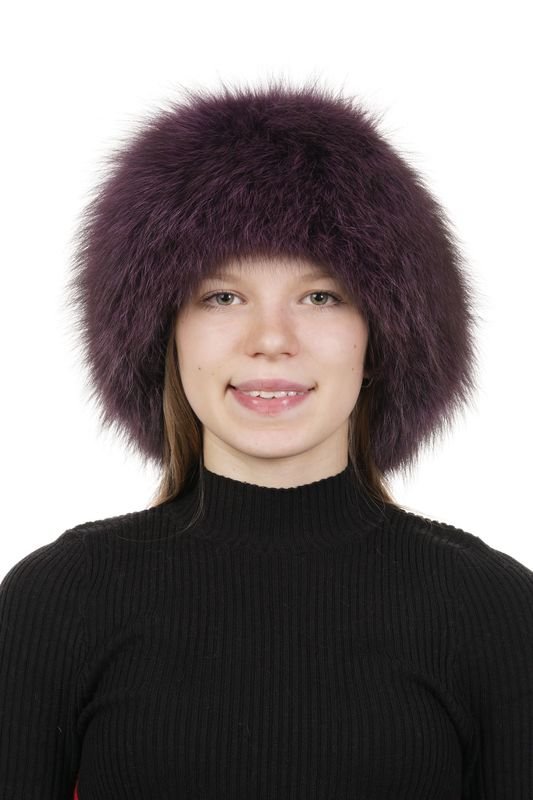 Миниатюра фотографии Шапка женская из натуральной кожи с песцом