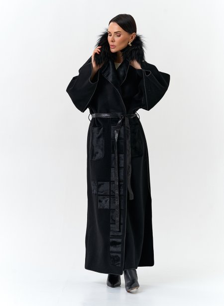 Купить Женское длинное пальто с отделкой из меха лисы в каталоге
