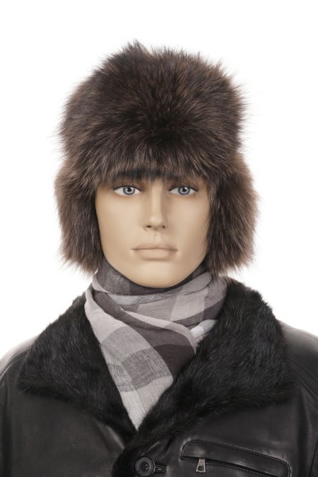 Купить Шапка мужская из натуральной кожи с енотом в каталоге