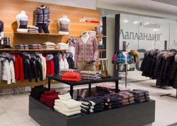 Магазин Laplandia в ТЦ "Гринвич", где можно купить верхнюю одежду в Екатеринбурге