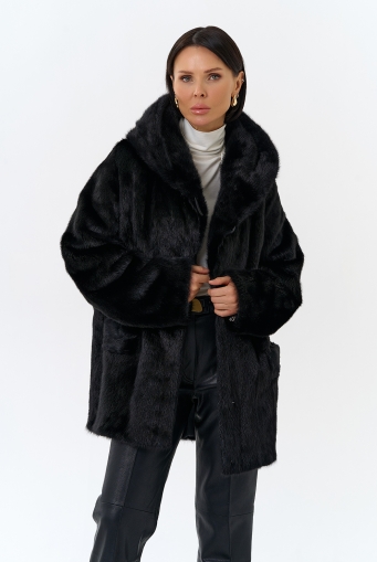 Миниатюра фотографии Шуба из меха норки с капюшоном