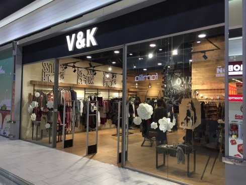 Y & K