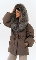 Миниатюра фотографии Женский пуховик с капюшоном из меха чернобурки