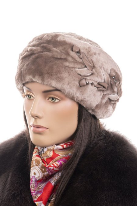 Купить Шапка женская из мутона в каталоге